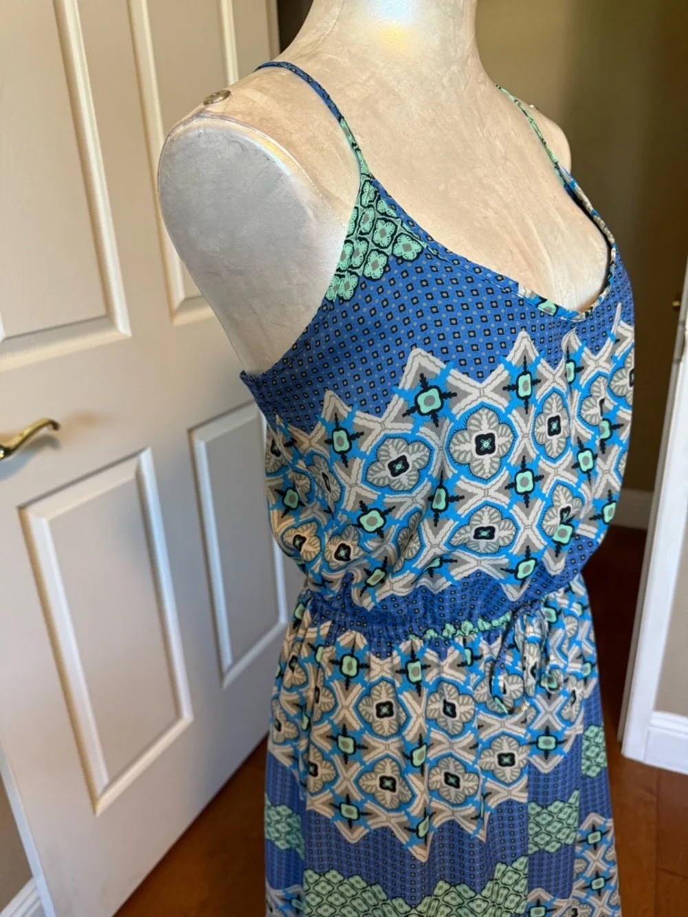 Banana Republic Blue & Aqua Geometric Maxi Dress Spaghetti Strap Size 10 - Picture 5 of 15